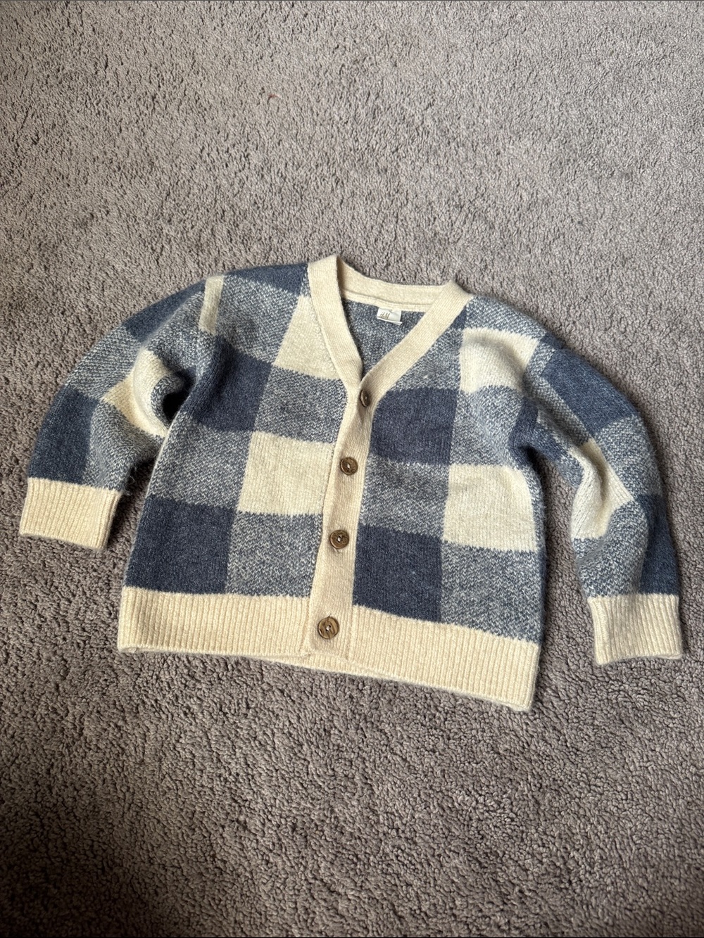 H&M Boys oversized Checkered Button-Front Cardigan in Cream and Blue